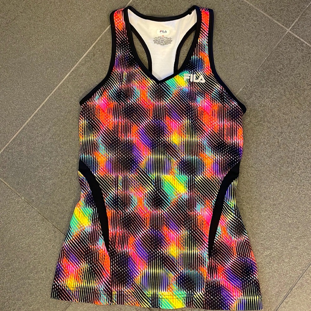 Fila tank